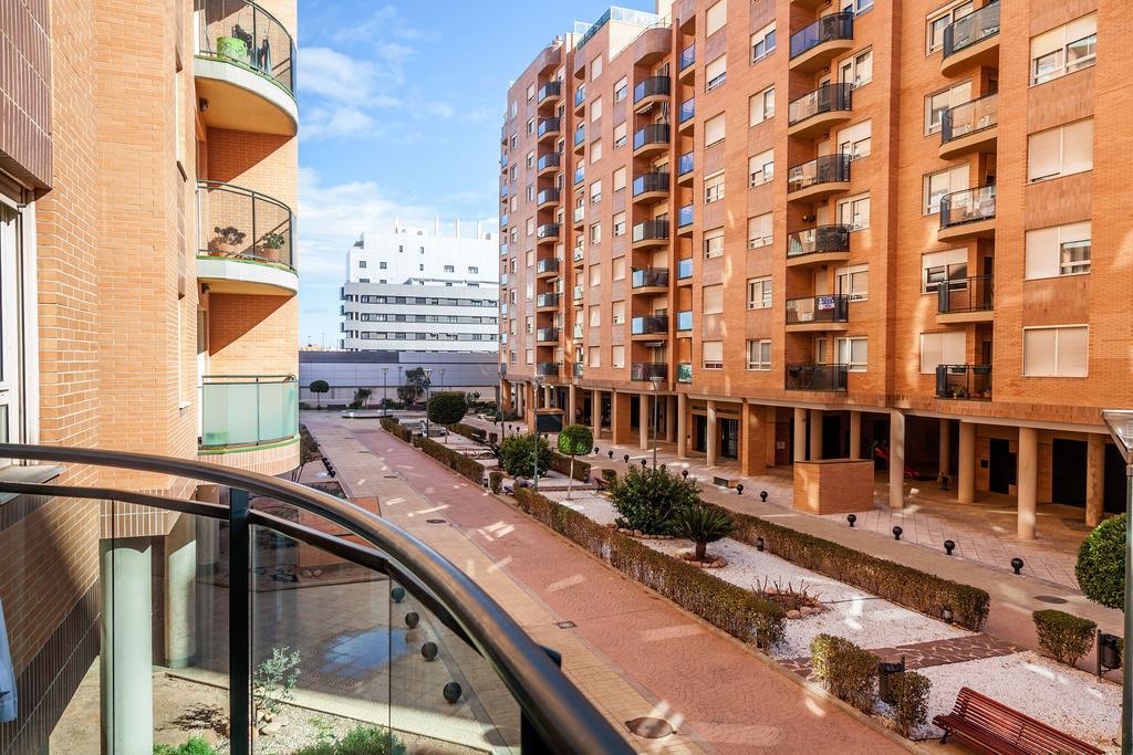Valencia Flat Rental Swim And Paddle Camera foto